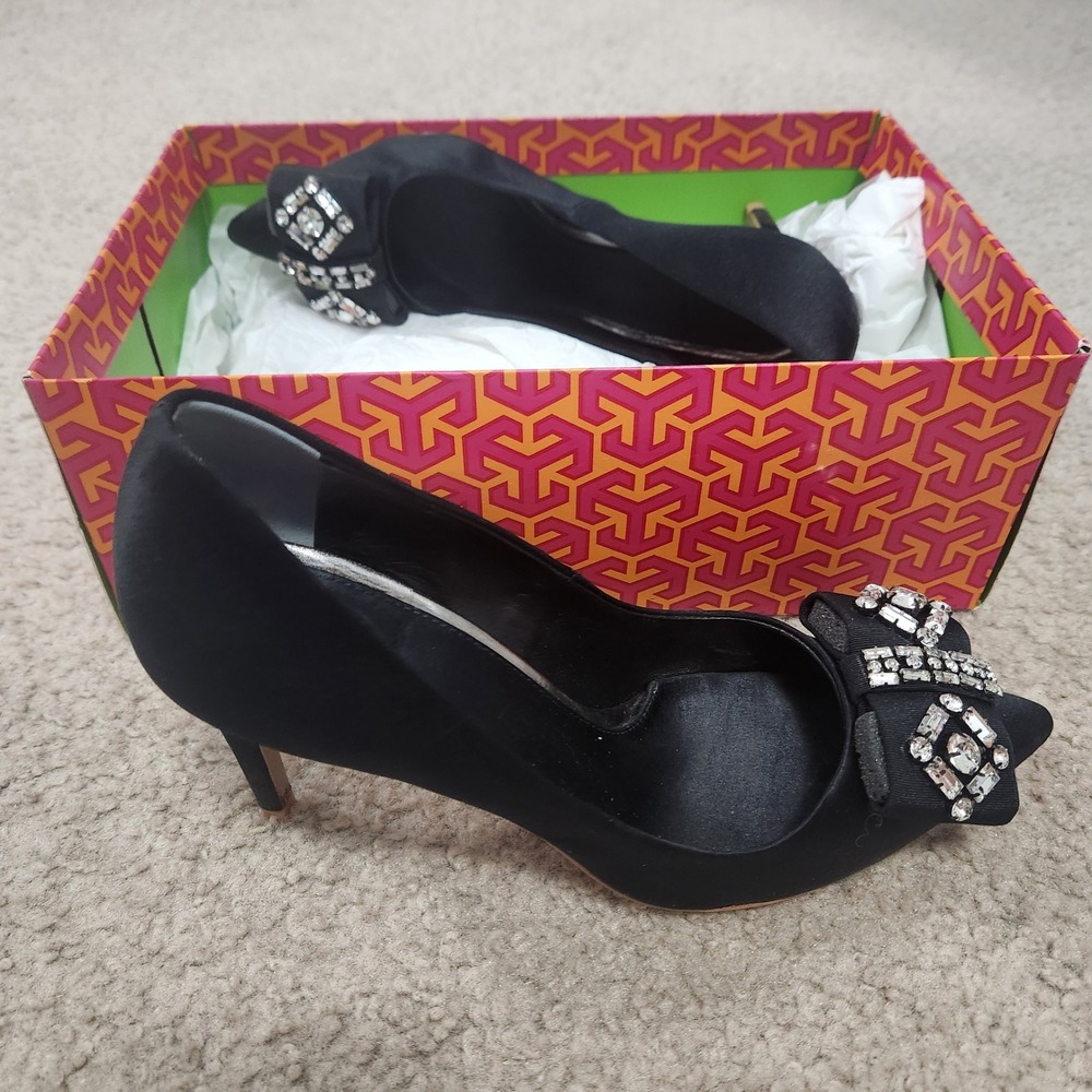 Tory Burch Aria Pump Black Satin Crystal Bow Pointed Toe Heels 7M Regency Royal